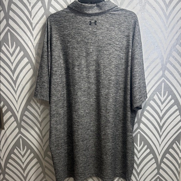 Under Armour Heatgear Gray Polo Loose Fit Shirt with Heather Texture - Picture 5 of 7